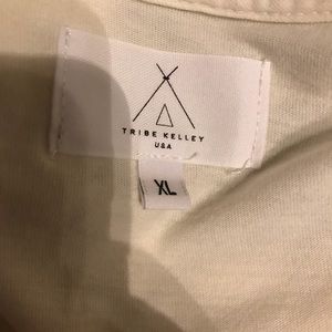 NWOT! TRIBE KELLEY LONG SLEEVE